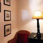 Tri Yaan Na Ros Colonial House