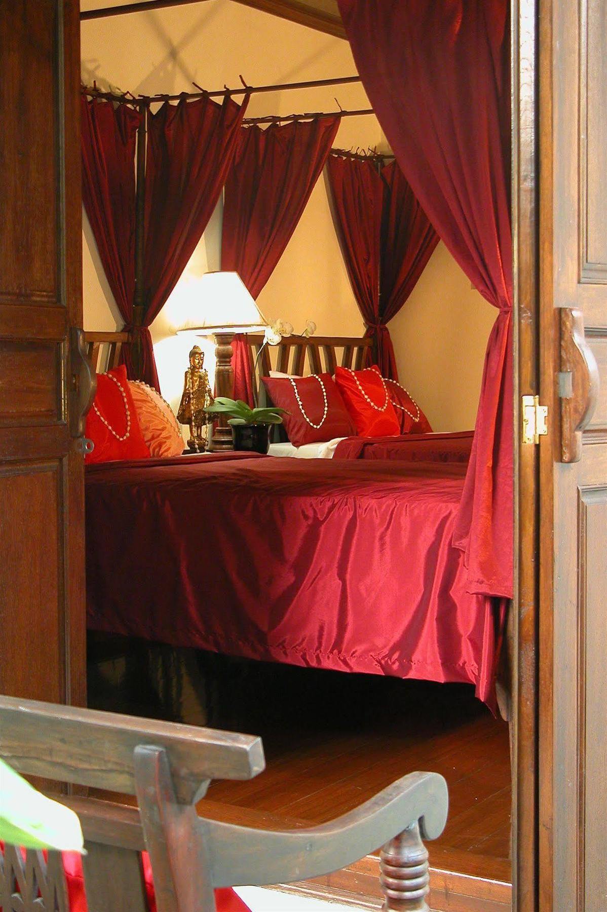 Tri Yaan Na Ros Colonial House 4*